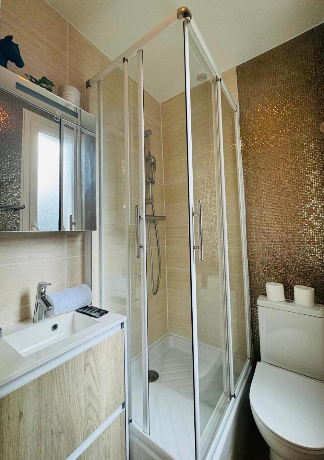 Apartamento Au Coeur De Montmartre! París